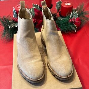 Steve Madden Beige Suede Ankle Boots